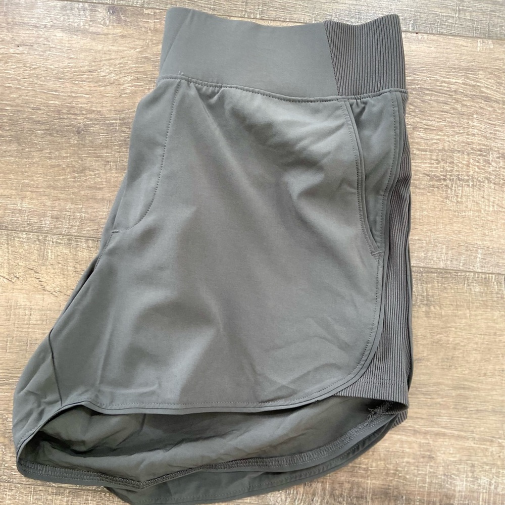 Running Shorts - Picture 3 of 3